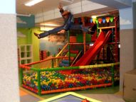 Plac zabaw Kinderplaneta w Krakowie